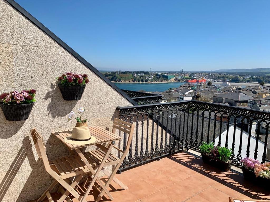Moderno Piso Con La Mejor Terraza De Ribadeo Y Vistas Maravillosas ภายนอก รูปภาพ