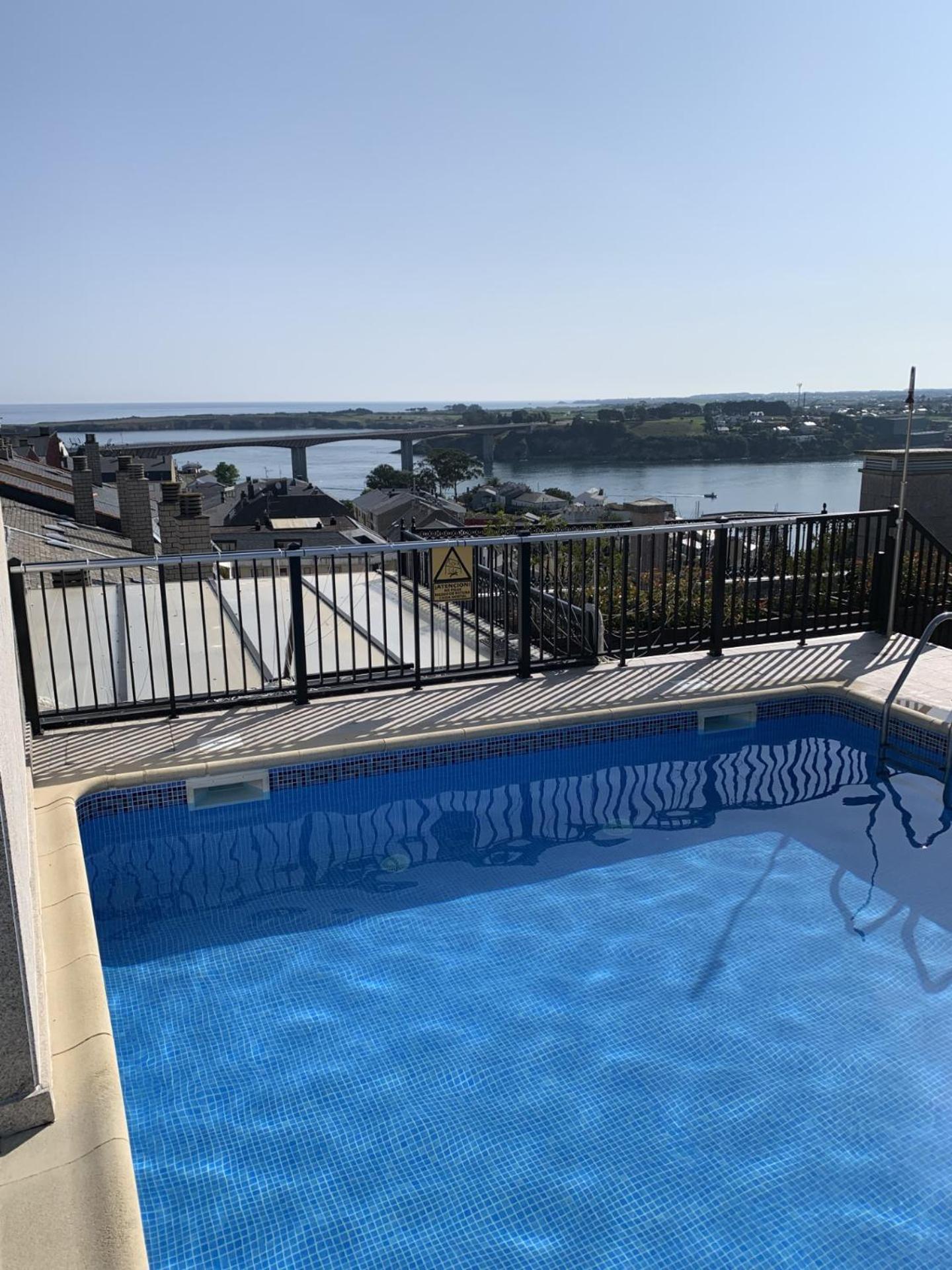 Moderno Piso Con La Mejor Terraza De Ribadeo Y Vistas Maravillosas ภายนอก รูปภาพ